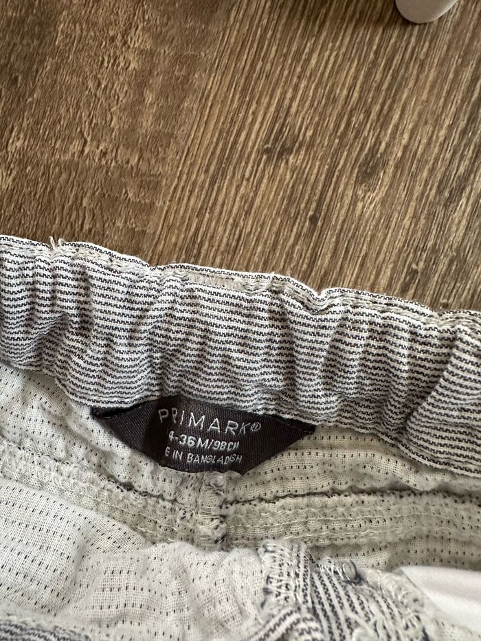 - Short Primark - 24/36 mois - Très bon état - photo numéro 2