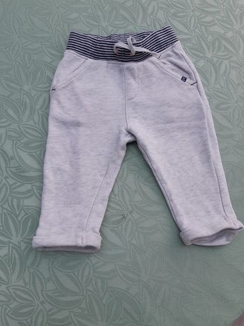 Jogging garcon taille 12 mois