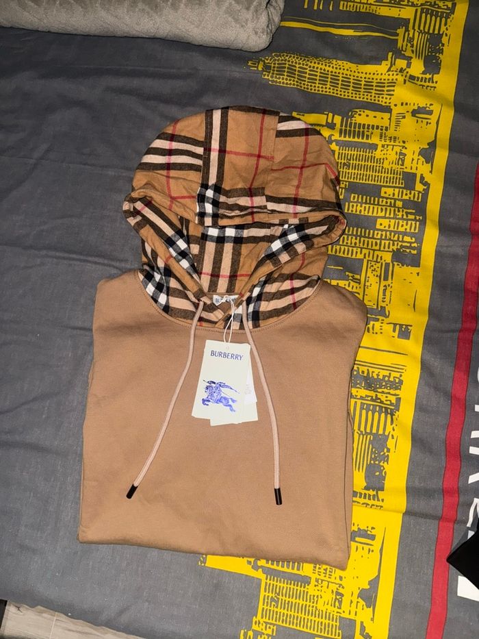 Sweat-shirt burberry - photo numéro 3