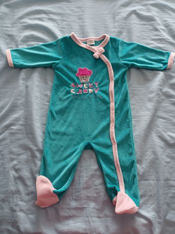 Pyjama velours taille 3/6 mois