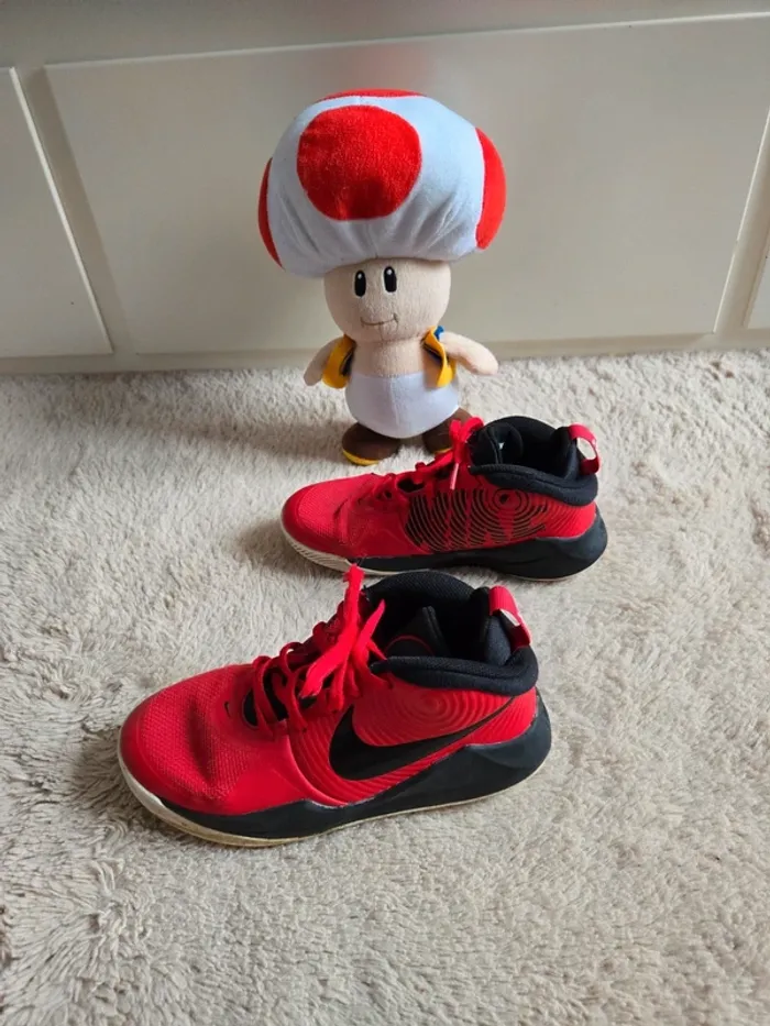 Baskets Nike taille 36 - photo numéro 3