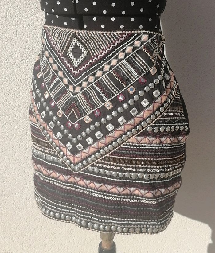 Mini-jupe ethnique bijoux broderie noir rose argenté Taille L Pimki - photo numéro 3