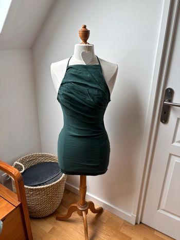 Sublime robe croisée dans le dos vert émeraude - Zara - XS