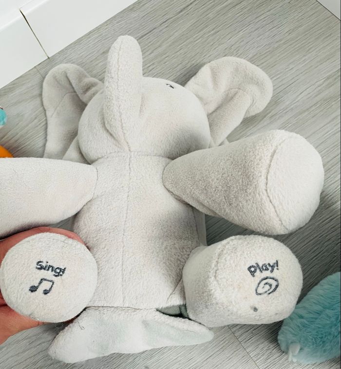 Éléphant interactif - photo numéro 2