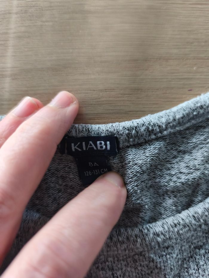 Pull très léger en taille 8 ans - photo numéro 2