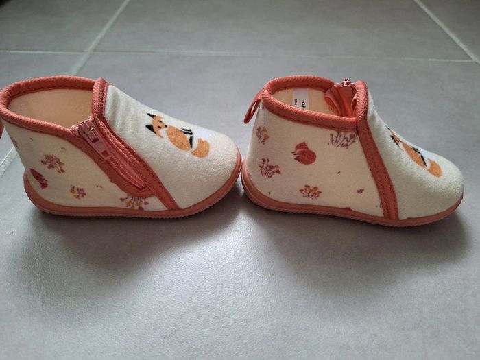 Chausson taille 19 bébé gémo - photo numéro 2
