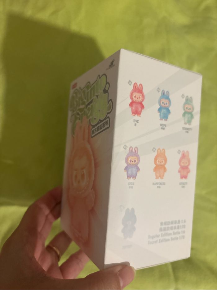 Popmart Labubu v.3 big into energy ~sealed - photo numéro 2