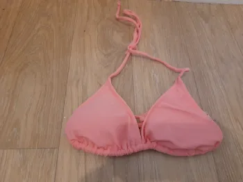 haut de maillot de bains taille 38