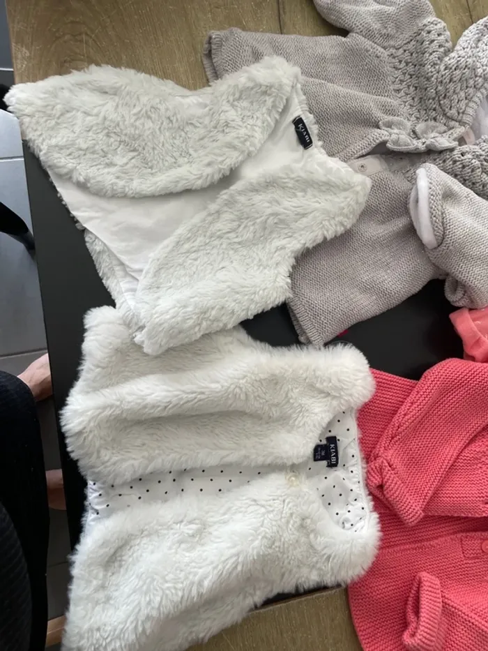 Lot de vestes gilets manteau bébé fille 3 mois - photo numéro 4
