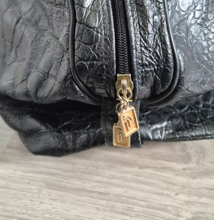 Sac à main vintage noir en cuir - photo numéro 4