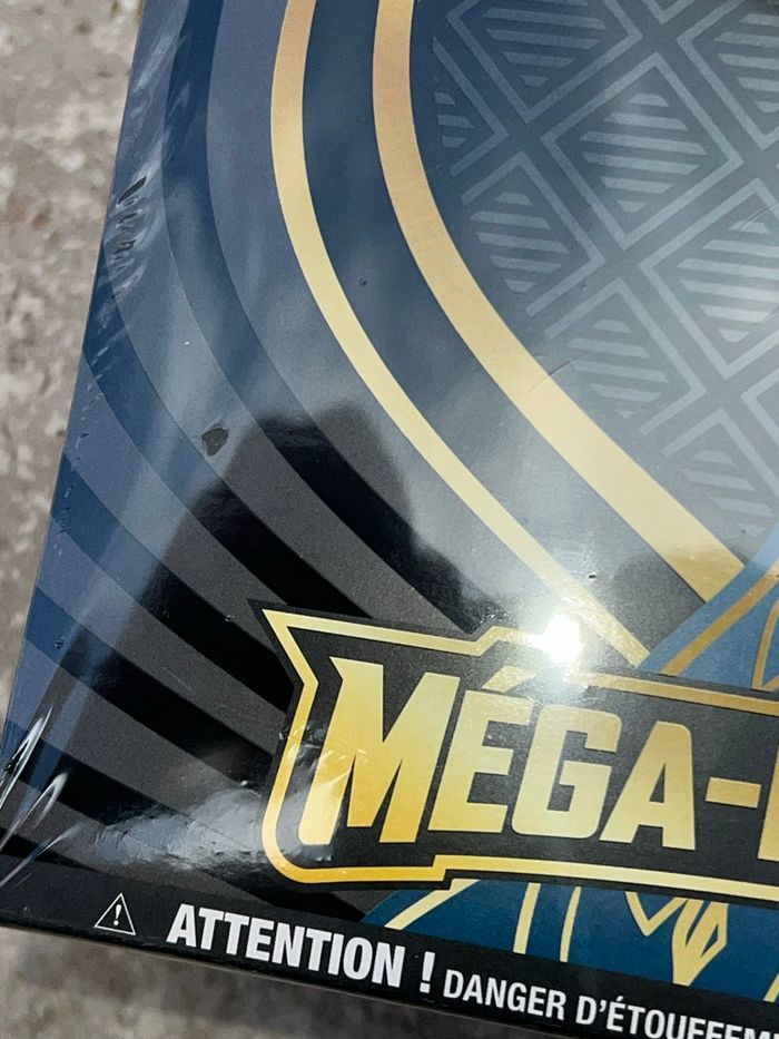 Etb mega lucario mega evolution avec défaut - photo numéro 2