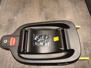 Isofix lionelo i astrid size