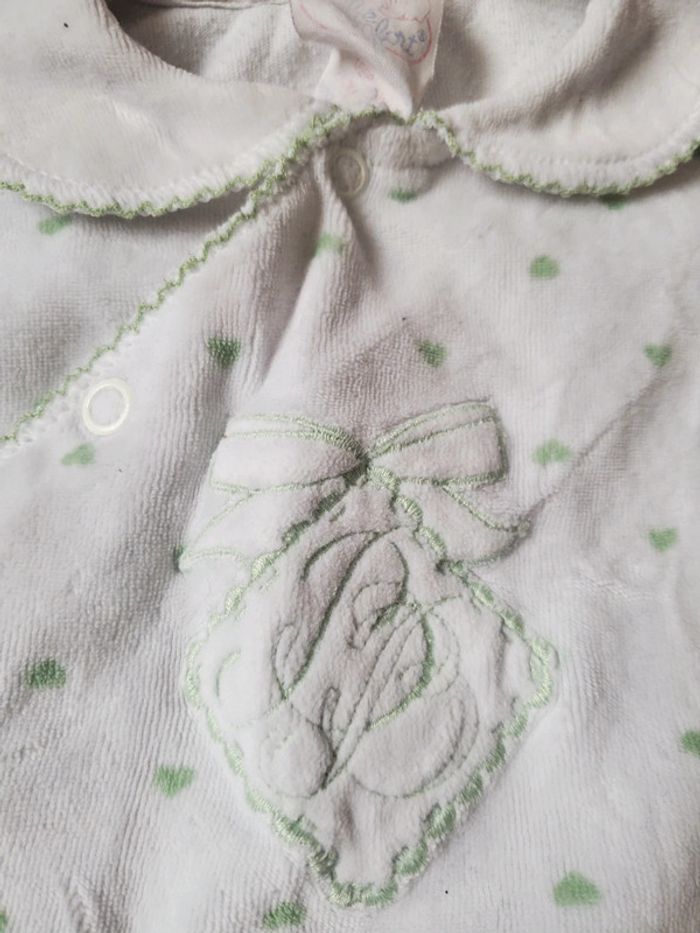 🌴 Pyjama velours vintage blanc et vert taille 3 mois - photo numéro 2