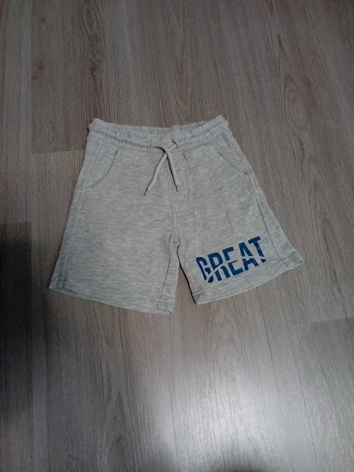 Short kiabi 6 ans
