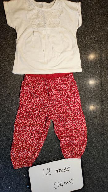 t-shirt + pantalon léger taille 12 mois