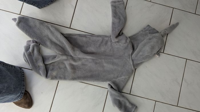 Sur pyjama pilou ou déguisement lapin - photo numéro 4