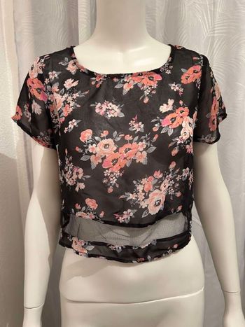 T-shirt crop top noir fleuris rose Jennyfer M 38