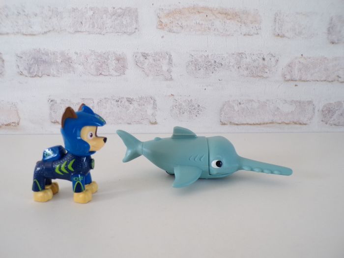 Figurines Aqua Pups - Chase - Requin scie - Paw Patrol - Pat Patrouille (J22) - photo numéro 3