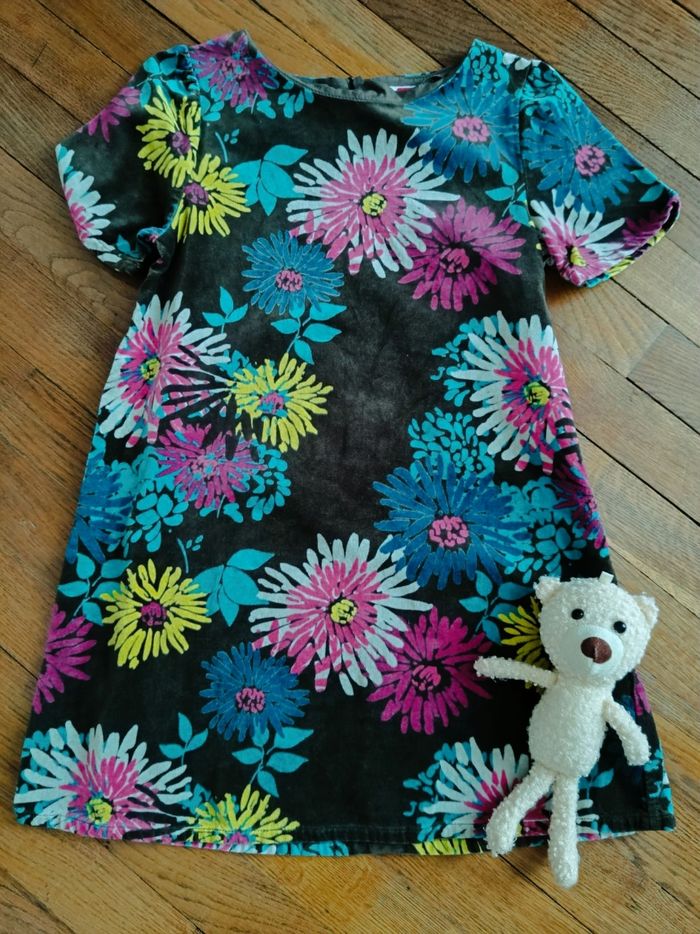 🌸 Robe fleurie - taille 6 ans 🌸