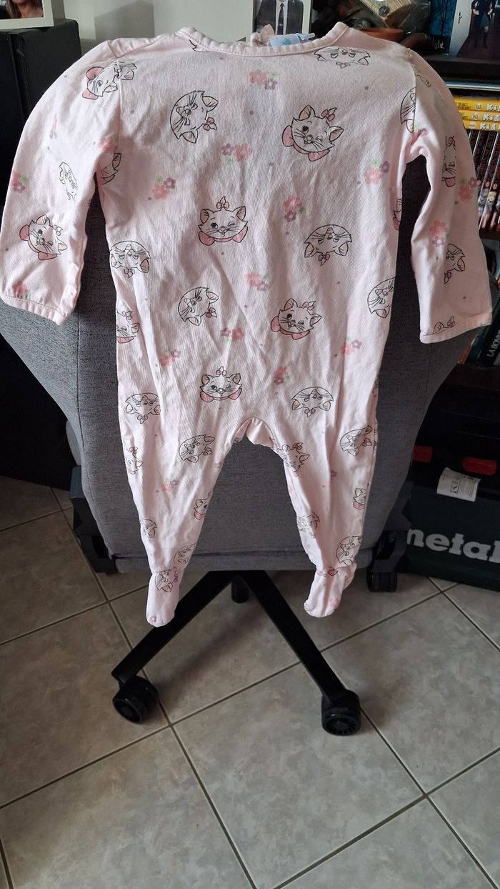 Lot pyjamas 18 mois - photo numéro 4