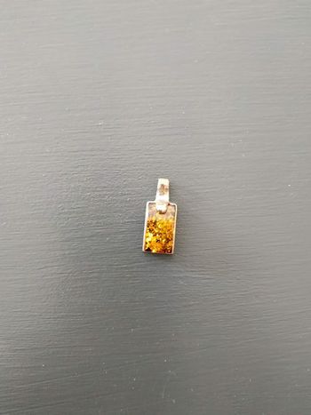Pendentif ambre