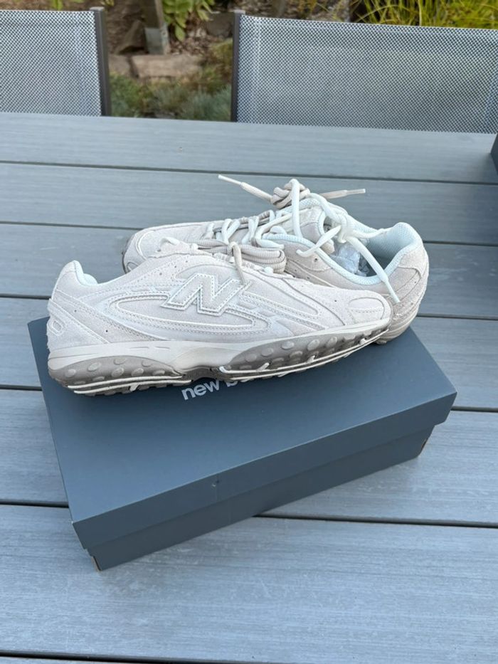 New balance 204L timberwolf blanc 39.5 - photo numéro 2