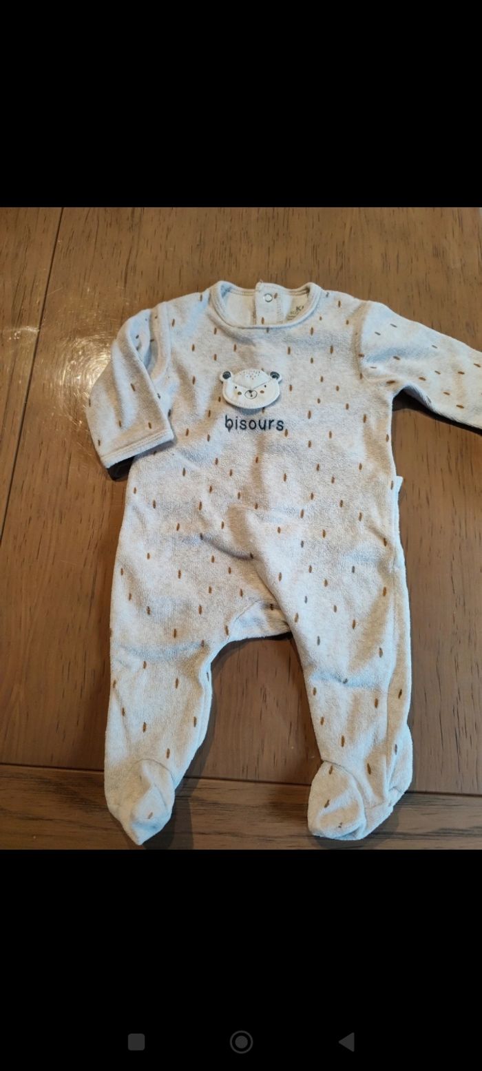 4 pyjamas garçon  en velours 3 mois - photo numéro 2