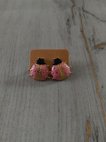 Boucles d'oreilles neuves