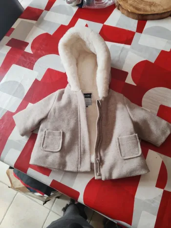 Manteau kiabi 3mois fille