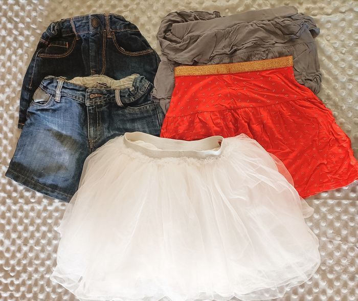 Lot vêtements 6 ans - photo numéro 2