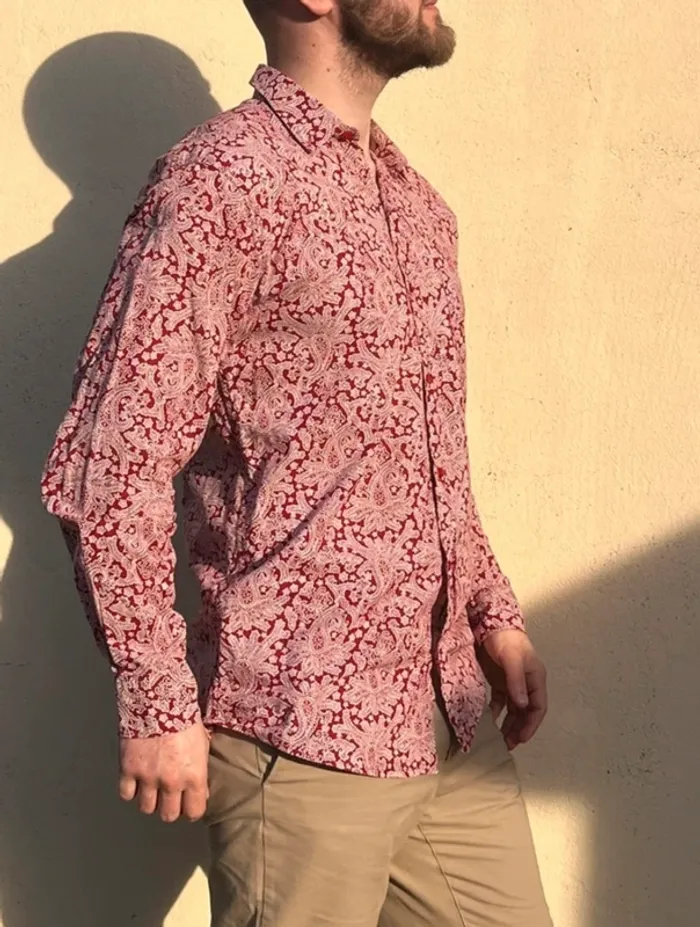 Chemise vintage à motifs fleuris rouge et blanc - photo numéro 8