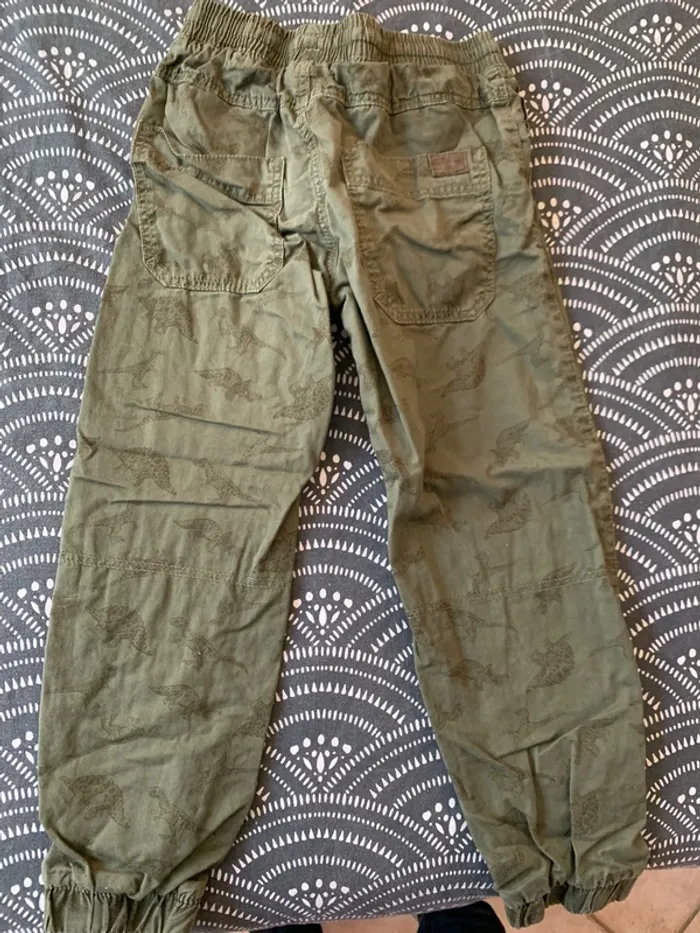 Pantalon cargo dinosaure taille 8 ans - photo numéro 6