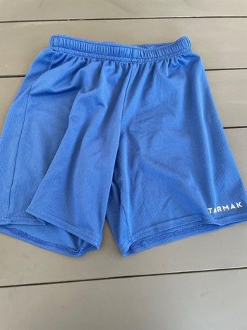 Lot de 7   vêtements de sport  14 ans