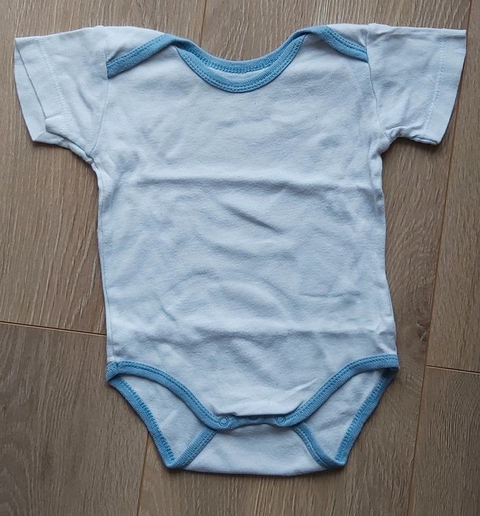 Body MC liserés bleus