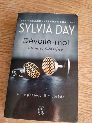 Livre dévoile moi