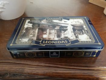 BOITE EN METAL RECTANGULAIRE