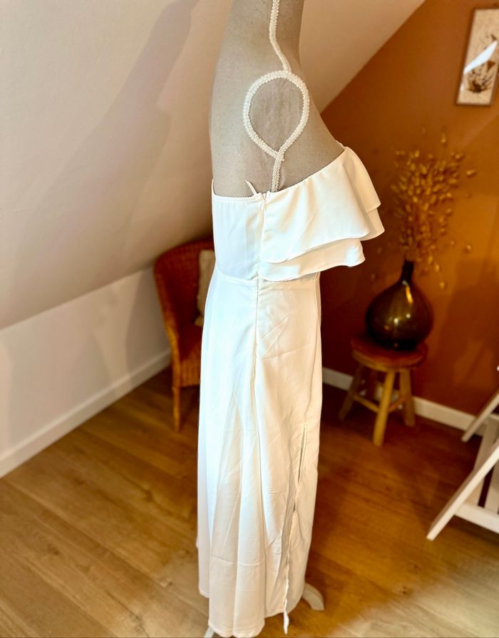 💜 Robe blanche sans bretelle et fendu Shein taille M neuf 💜 - photo numéro 4