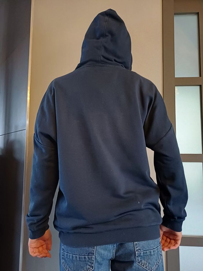 Sweat bleu à capuche - photo numéro 4