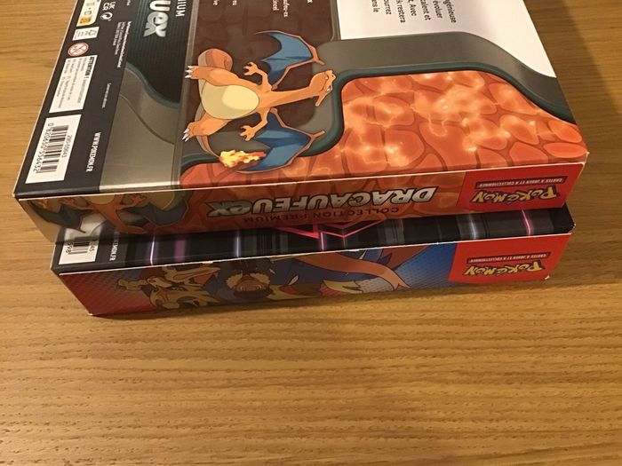 Lot coffrets cartes Pokémon dracaufeu ex zacian ex boosters flammés obsidiennes étincelles déferlantes - photo numéro 6