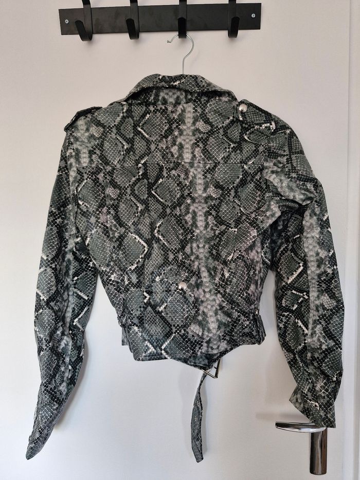 Perfecto serpent Bershka taille s - photo numéro 4