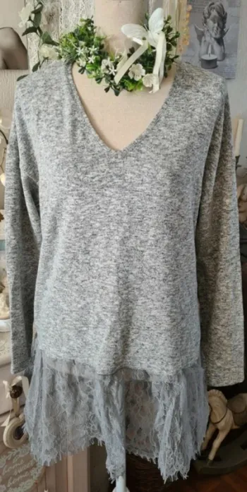 Pull fin dentelle col V Zara Taille M Neuf