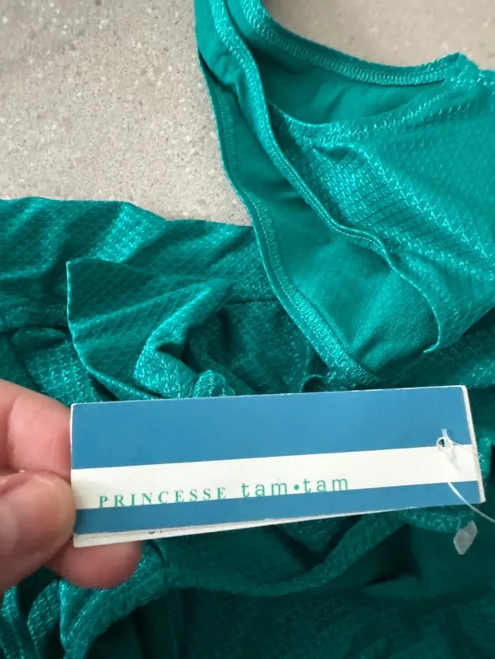 Maillot de bain une pièce princesse tam tam, neuf taille XXS, valeur 89€ - photo numéro 4