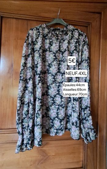 Blouse NEUVE pour femme taille 4XL