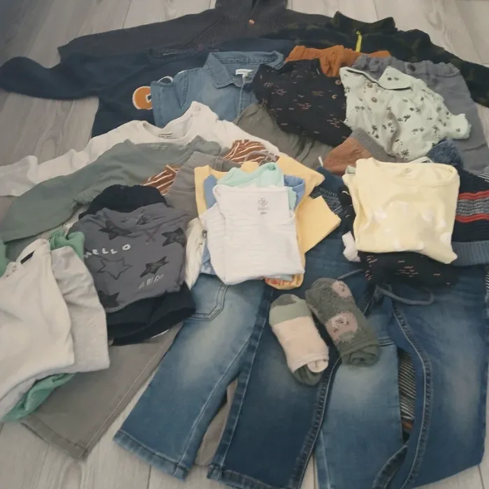 Lot vêtements 23 mois - photo numéro 2