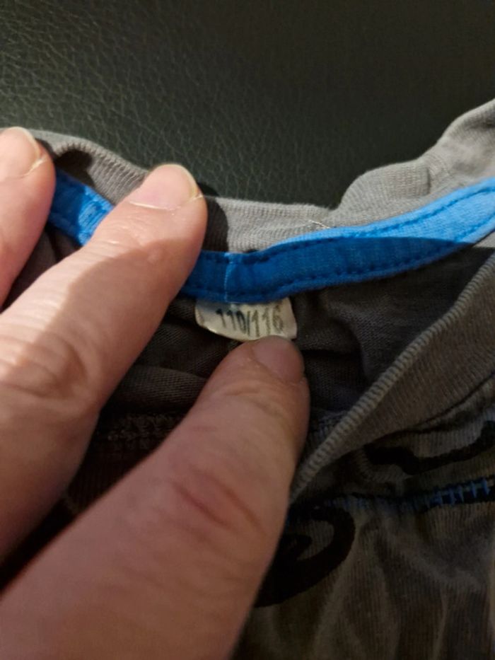 T-shirt 5/6ans - photo numéro 2