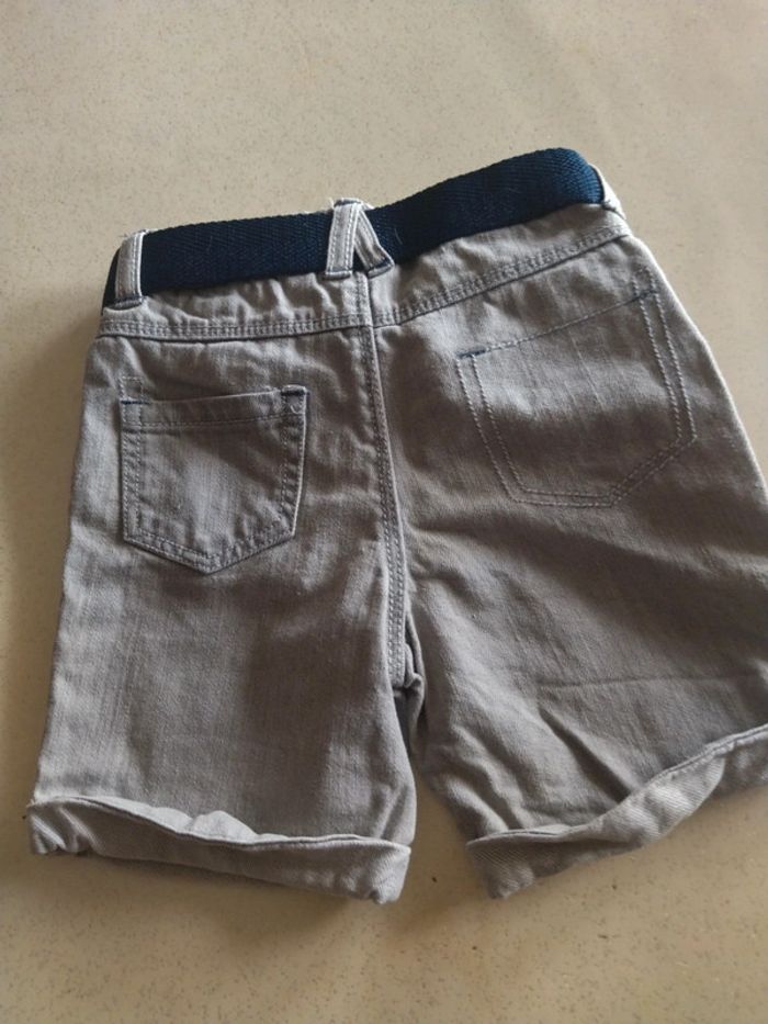 Ensemble tee shirt et short Liberto Taille 12 mois. - photo numéro 5