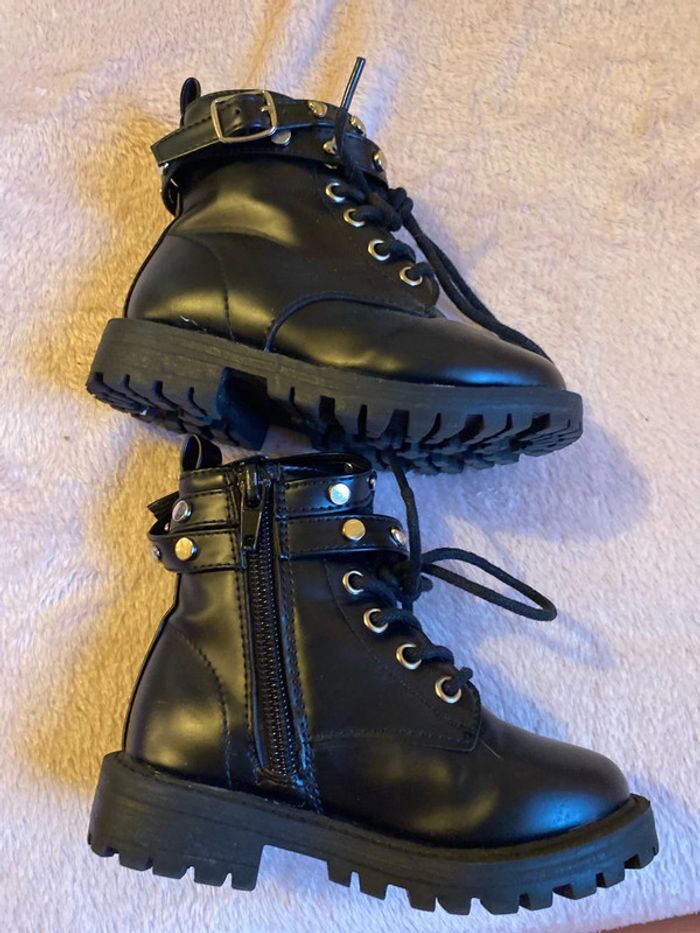 Botte noir primark pointure 22 - photo numéro 5