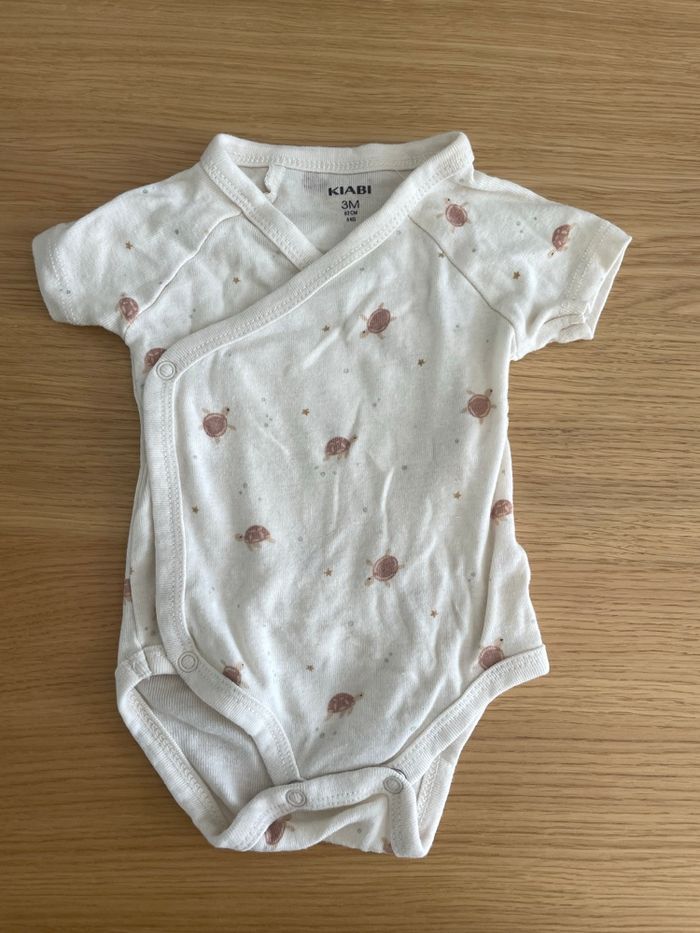 Lot de bodies Kiabi - 3 mois - photo numéro 7