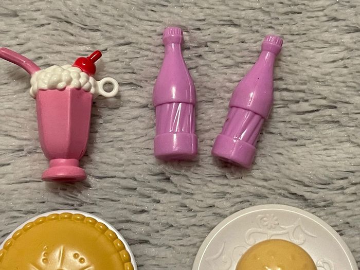 Lot accessoires cuisine poupée barbie - photo numéro 7