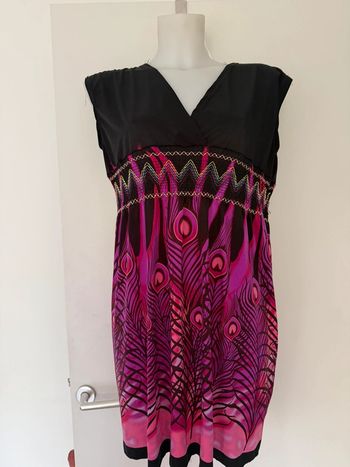 Robe courte fushia et noire Bodyboard